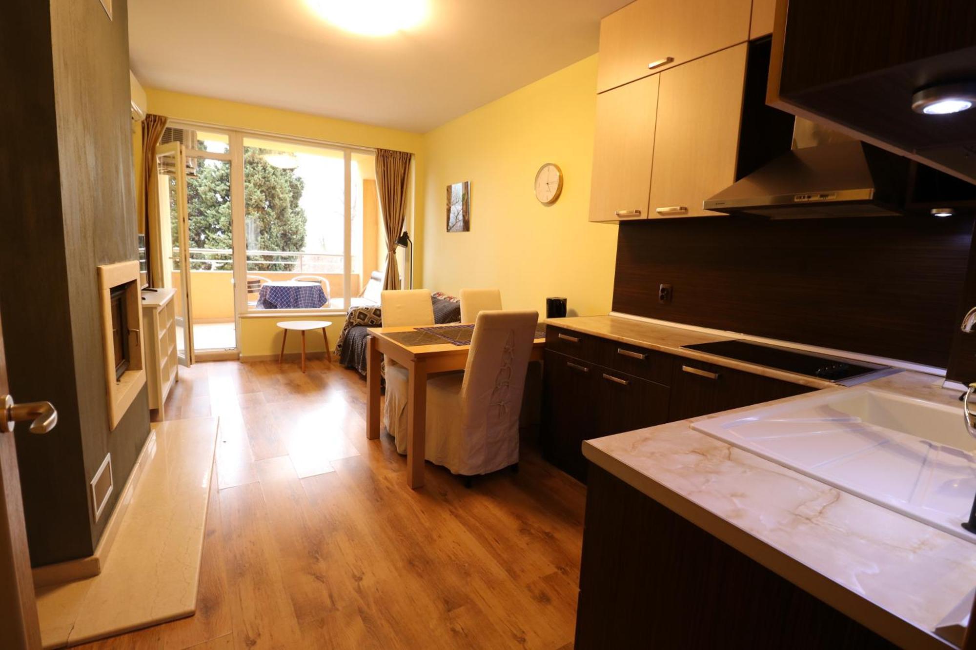 Varna Garden View Apartment Luaran gambar