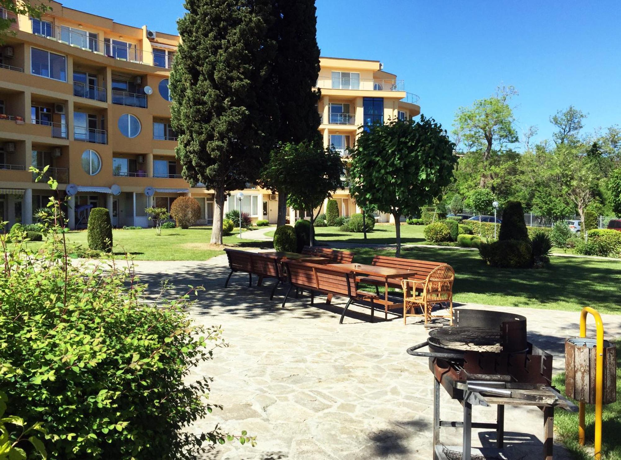 Varna Garden View Apartment Luaran gambar