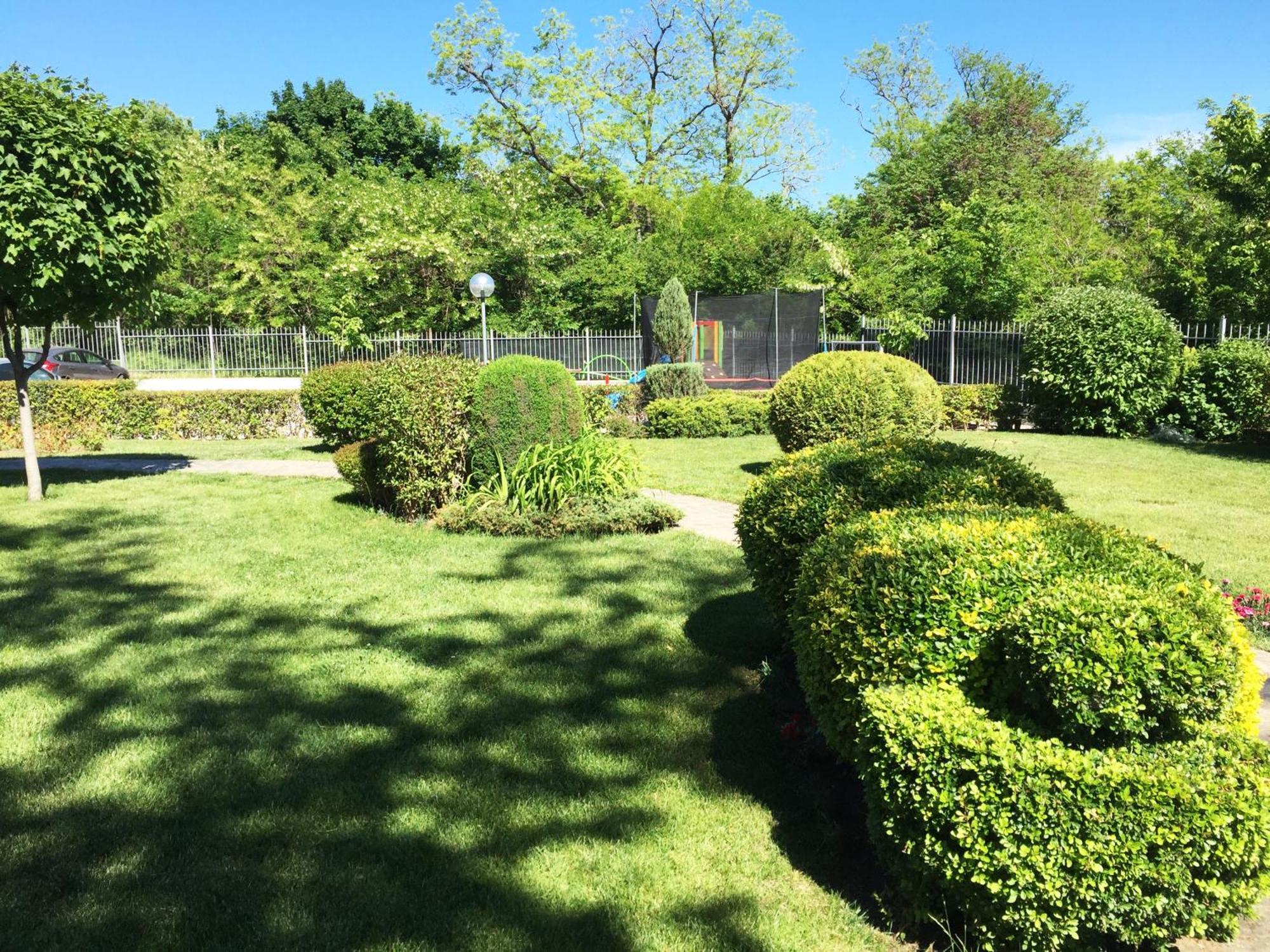 Varna Garden View Apartment Luaran gambar